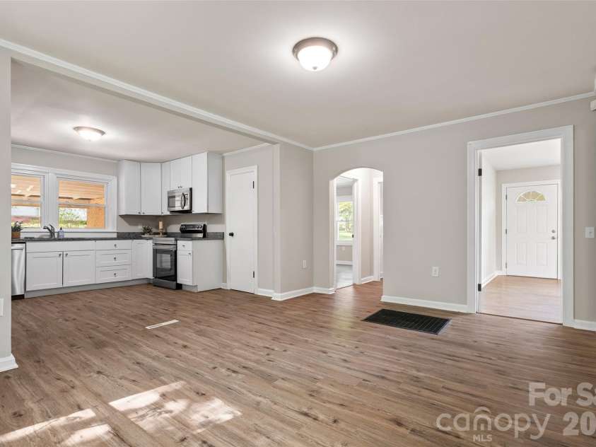 1514 Franklin Street, Gastonia, NC 28054.  MLS# CAR4368520, YatesRealty ID 13026. 
