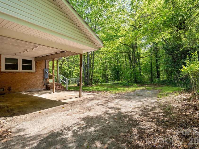 1514 Franklin Street, Gastonia, NC 28054.  MLS# CAR4368520, YatesRealty ID 13026. 