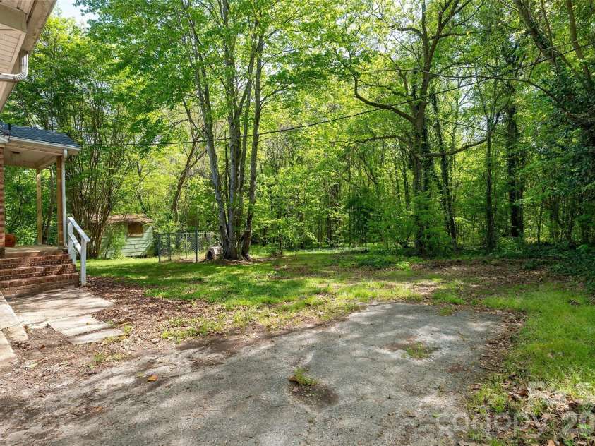 1514 Franklin Street, Gastonia, NC 28054.  MLS# CAR4368520, YatesRealty ID 13026. 