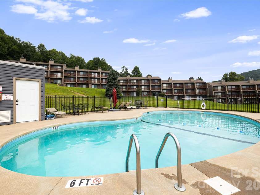 2881 White Oak Mountain Road, Columbus, NC 28722.  MLS# CAR4409753, YatesRealty ID 13027. 