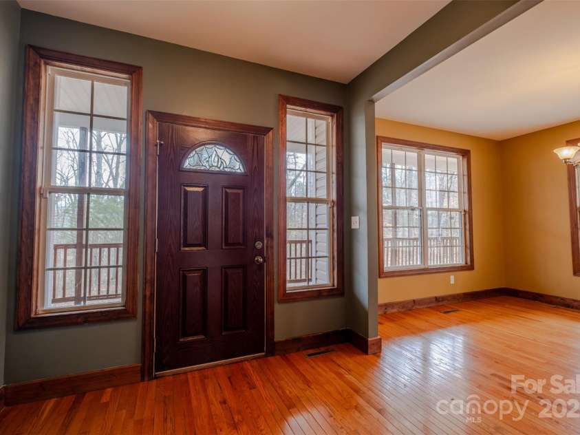 369 Falcon Drive, Concord, NC 28025.  MLS# CAR4223316, YatesRealty ID 13029. 