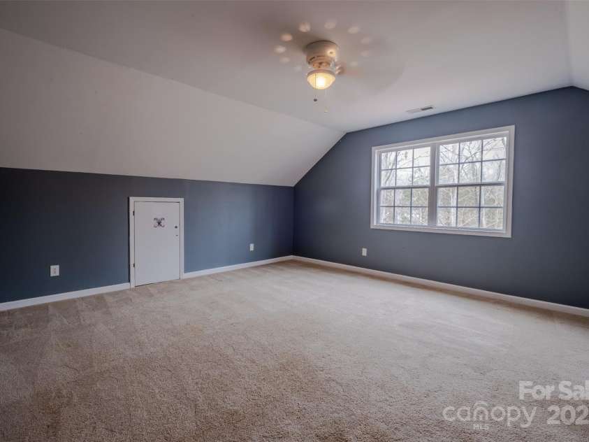 369 Falcon Drive, Concord, NC 28025.  MLS# CAR4223316, YatesRealty ID 13029. 