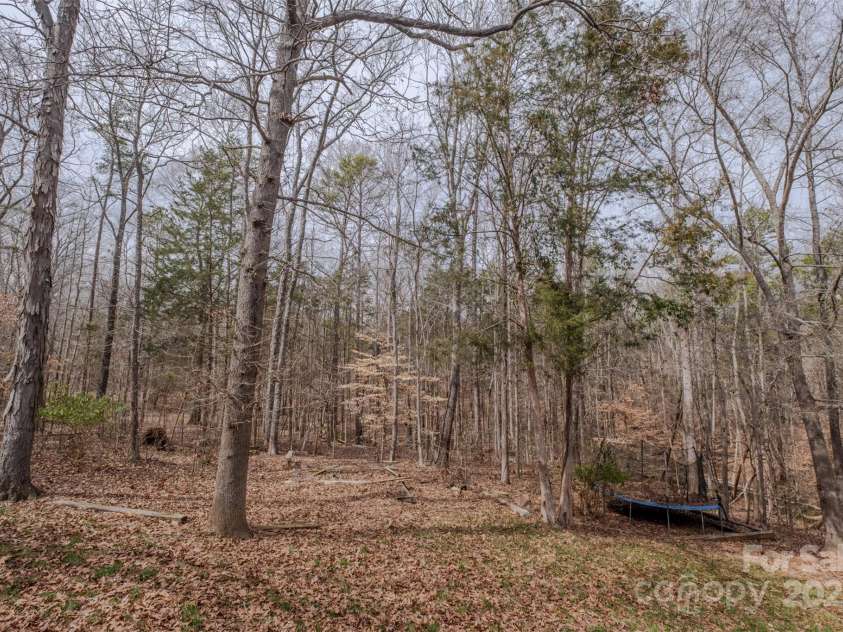 369 Falcon Drive, Concord, NC 28025.  MLS# CAR4223316, YatesRealty ID 13029. 