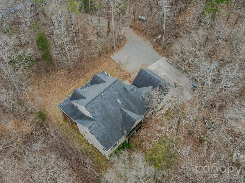 369 Falcon Drive, Concord, NC 28025.  MLS# CAR4223316, YatesRealty ID 13029. 