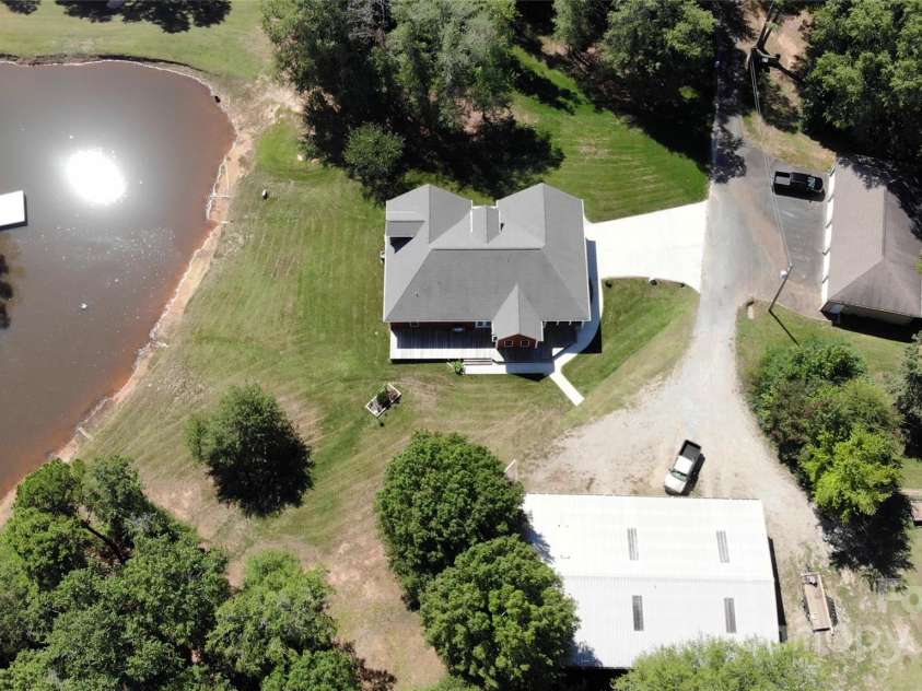 15027 Beatties Ford Road, Huntersville, NC 28078.  MLS# CAR4308450, YatesRealty ID 1303. 