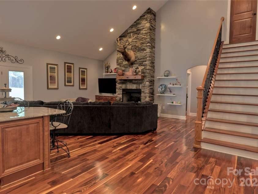15027 Beatties Ford Road, Huntersville, NC 28078.  MLS# CAR4308450, YatesRealty ID 1303. Beautiful Brazilian hardwood flooring