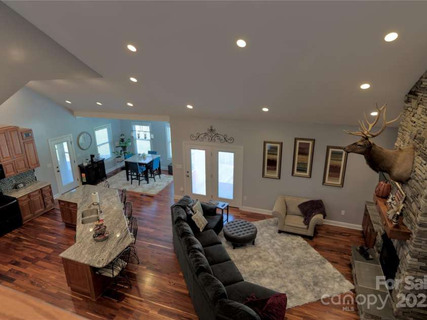 15027 Beatties Ford Road, Huntersville, NC 28078.  MLS# CAR4308450, YatesRealty ID 1303. Upstairs open to downstairs