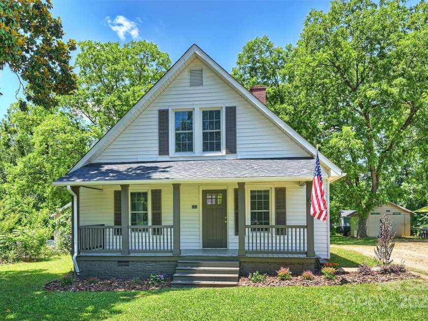 237 McNeely Avenue, Mooresville, NC 28115.  MLS# CAR4227301, YatesRealty ID 1303. 