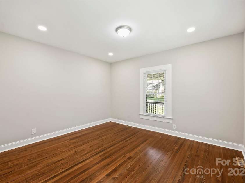 237 McNeely Avenue, Mooresville, NC 28115.  MLS# CAR4227301, YatesRealty ID 1303. Primary Bedroom