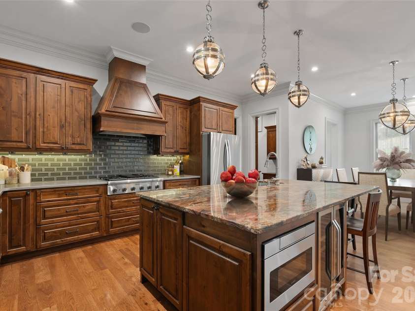 47 Twilight Sedge Drive, Biltmore Lake, NC 28715.  MLS# CAR4211901, YatesRealty ID 1303. Virtually Staged Kitchen