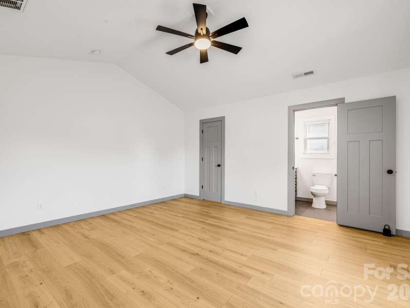 1021 Alexander Road, Leicester, NC 28748.  MLS# CAR4357955, YatesRealty ID 13030. 