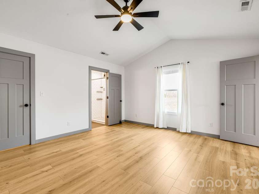 1021 Alexander Road, Leicester, NC 28748.  MLS# CAR4357955, YatesRealty ID 13030. 