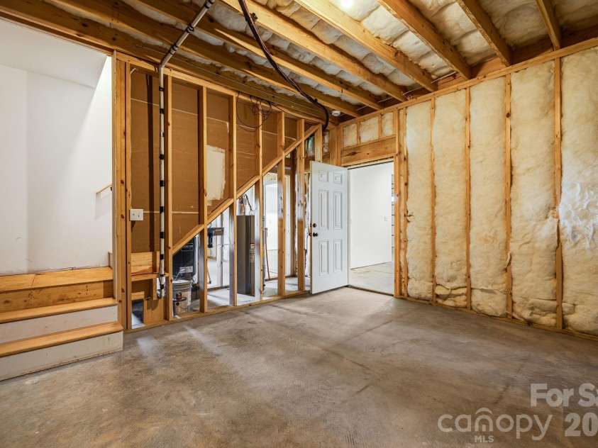 1021 Alexander Road, Leicester, NC 28748.  MLS# CAR4357955, YatesRealty ID 13030. 
