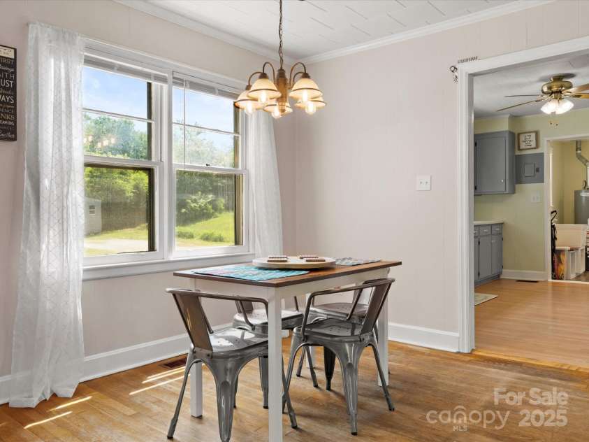 613 Pine Street, Kershaw, SC 29067.  MLS# CAR4251653, YatesRealty ID 13030. 