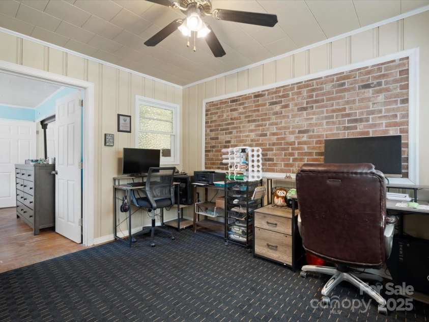 613 Pine Street, Kershaw, SC 29067.  MLS# CAR4251653, YatesRealty ID 13030. 
