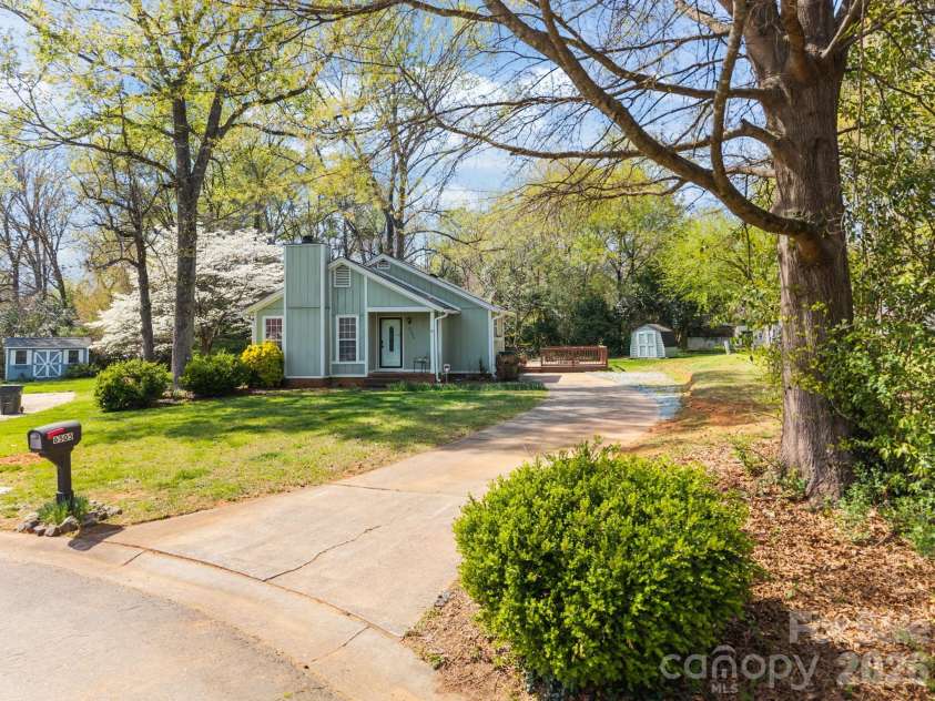 6505 Fallen Spruce Court, Charlotte, NC 28227.  MLS# CAR4361807, YatesRealty ID 13032. 