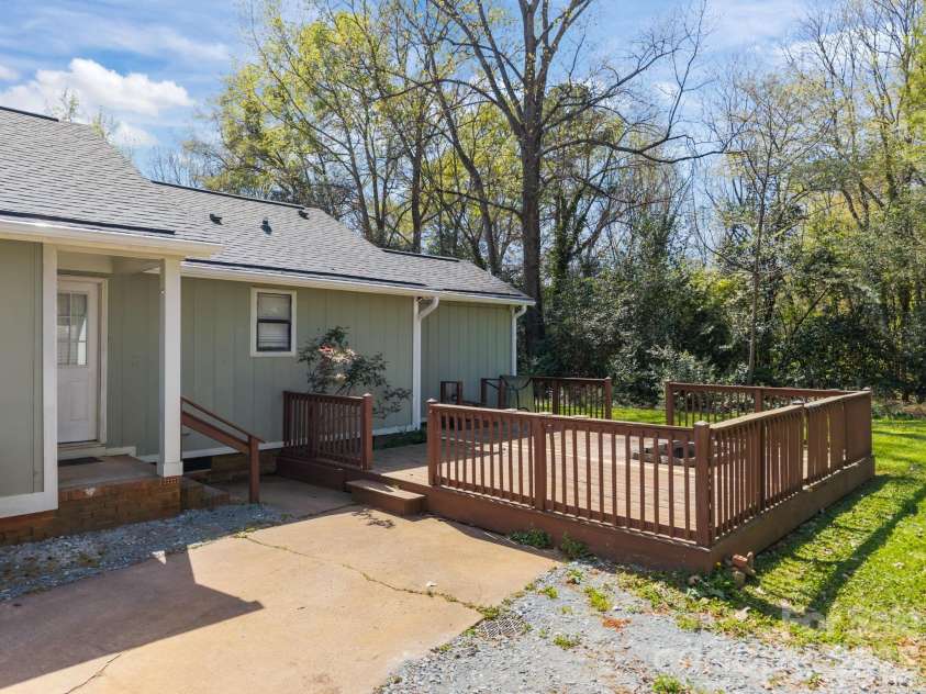 6505 Fallen Spruce Court, Charlotte, NC 28227.  MLS# CAR4361807, YatesRealty ID 13032. 