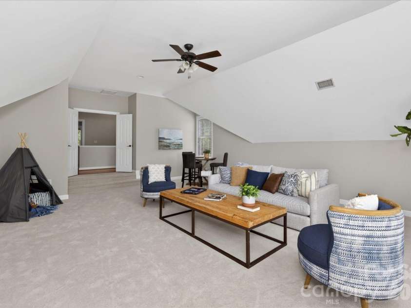8700 Edgewater Court, Waxhaw, NC 28173.  MLS# CAR4369059, YatesRealty ID 13034. 
