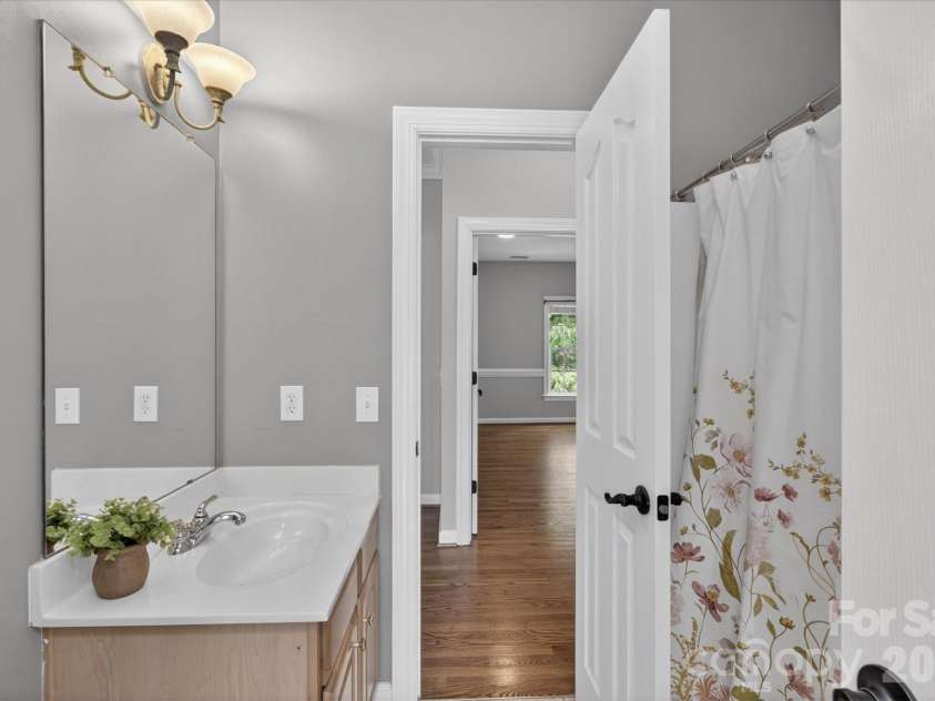 8700 Edgewater Court, Waxhaw, NC 28173.  MLS# CAR4369059, YatesRealty ID 13034. 