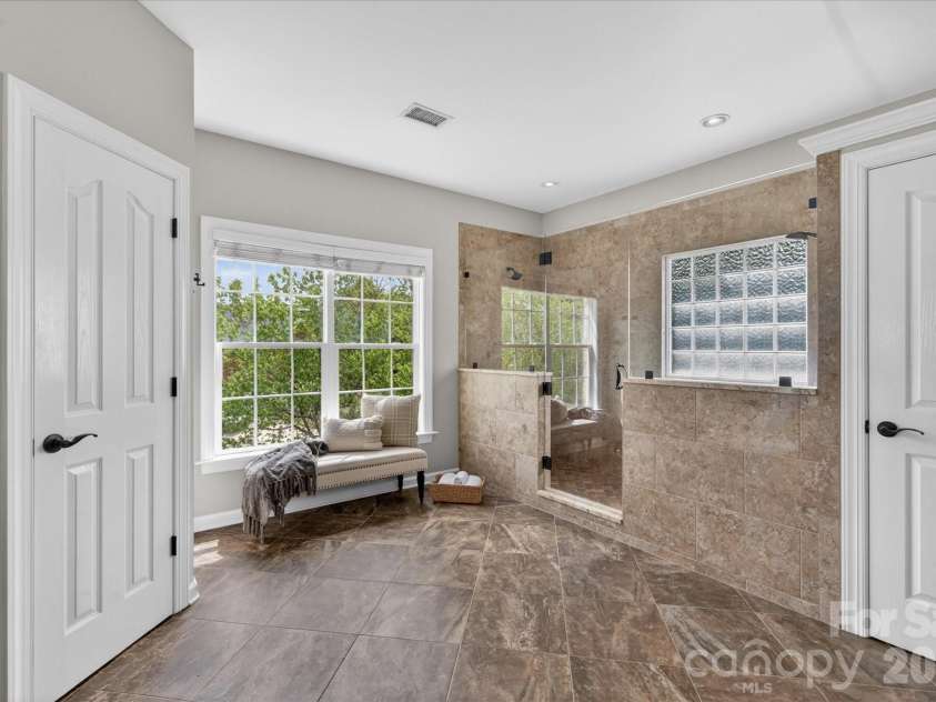 8700 Edgewater Court, Waxhaw, NC 28173.  MLS# CAR4369059, YatesRealty ID 13034. 