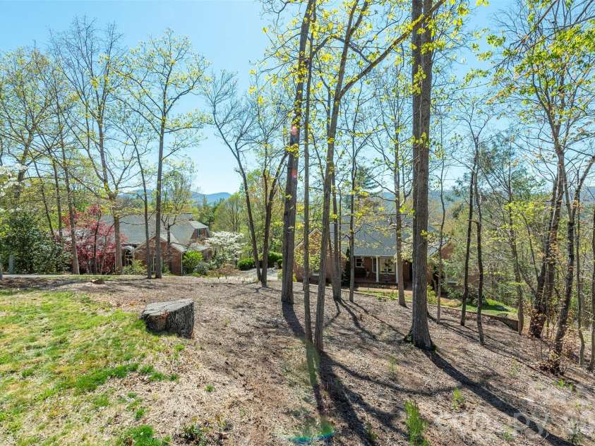 11 High Meadow Drive, Weaverville, NC 28787.  MLS# CAR4369985, YatesRealty ID 13035. 