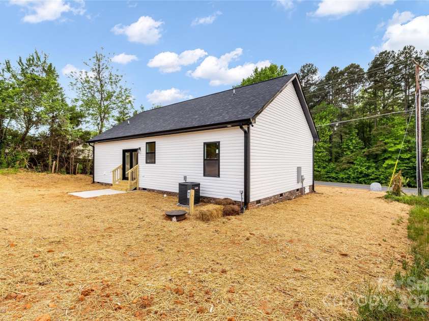605 Stirewalt Road, China Grove, NC 28023.  MLS# CAR4256241, YatesRealty ID 13035. 