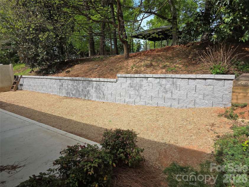 102 Coral Lane, Mooresville, NC 28117.  MLS# CAR4282698, YatesRealty ID 13037. 
