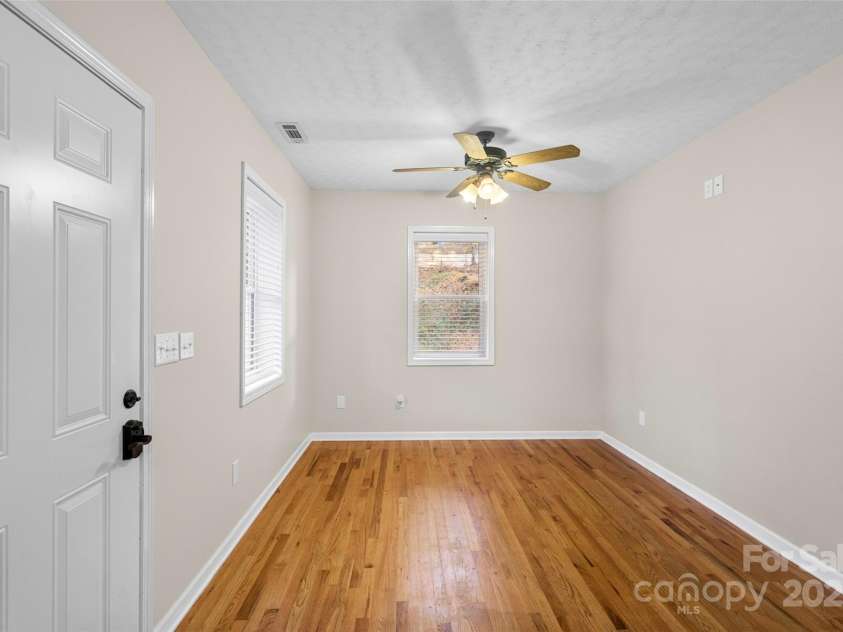 416 Haywood Street, Asheville, NC 28801.  MLS# CAR4206726, YatesRealty ID 13037. 