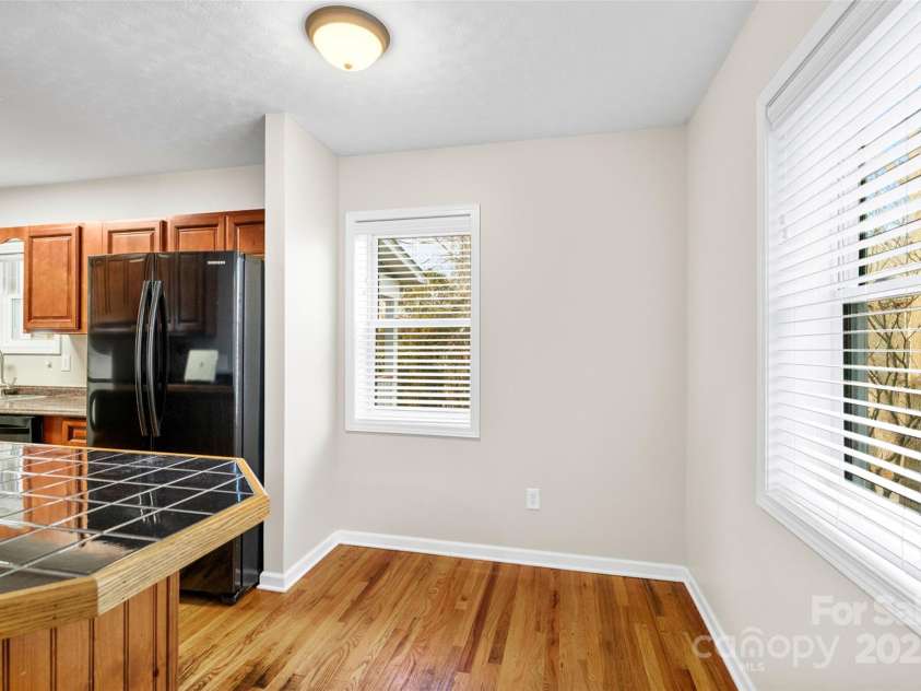 416 Haywood Street, Asheville, NC 28801.  MLS# CAR4206726, YatesRealty ID 13037. 