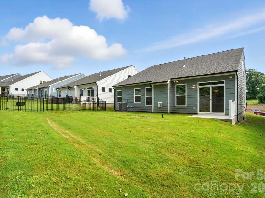 138 Prestwick Way, Mooresville, NC 28115.  MLS# CAR4285533, YatesRealty ID 13039. Backyard