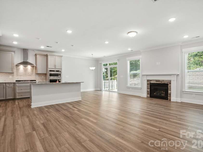 138 Prestwick Way, Mooresville, NC 28115.  MLS# CAR4285533, YatesRealty ID 13039. Open floorplan