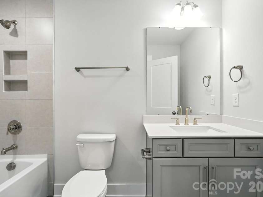 138 Prestwick Way, Mooresville, NC 28115.  MLS# CAR4285533, YatesRealty ID 13039. Upstairs bathroom