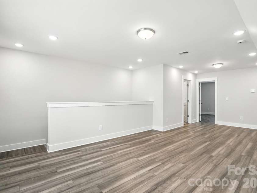 138 Prestwick Way, Mooresville, NC 28115.  MLS# CAR4285533, YatesRealty ID 13039. Upstairs loft