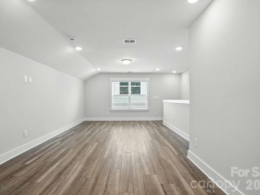 138 Prestwick Way, Mooresville, NC 28115.  MLS# CAR4285533, YatesRealty ID 13039. Upstairs loft
