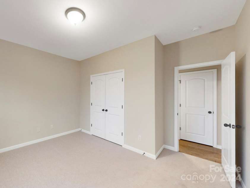 216 Warfield Drive, Mooresville, NC 28115.  MLS# CAR4190696, YatesRealty ID 13039. For representation purposes only