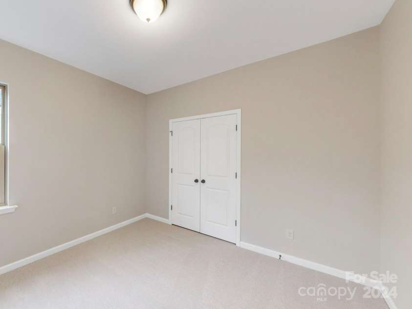 216 Warfield Drive, Mooresville, NC 28115.  MLS# CAR4190696, YatesRealty ID 13039. For representation purposes only