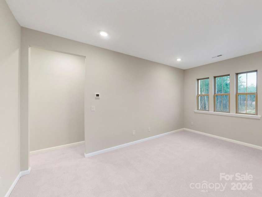 216 Warfield Drive, Mooresville, NC 28115.  MLS# CAR4190696, YatesRealty ID 13039. For representation purposes only