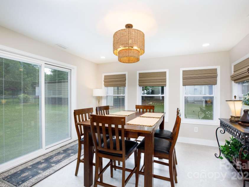 1423 New Hope Road, Gastonia, NC 28054.  MLS# CAR4255765, YatesRealty ID 13041. 