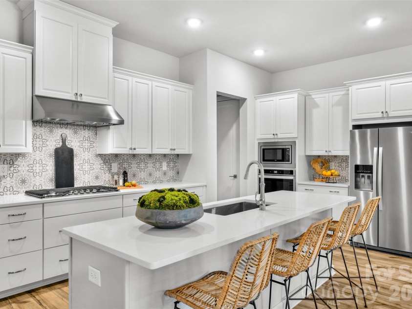5317 Mint Harbor Way, Charlotte, NC 28269.  MLS# CAR4302427, YatesRealty ID 13041. Not actual home - Kitchen