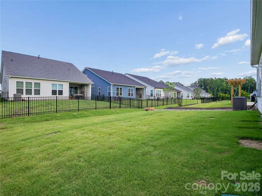 5321 Mint Harbor Way, Charlotte, NC 28269.  MLS# CAR4304757, YatesRealty ID 13042. Backyard