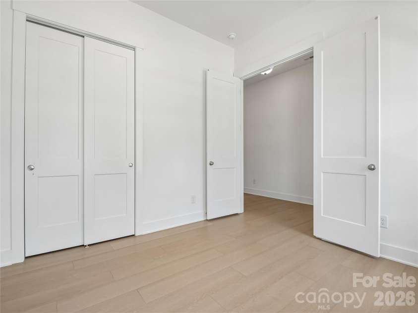5321 Mint Harbor Way, Charlotte, NC 28269.  MLS# CAR4304757, YatesRealty ID 13042. Office