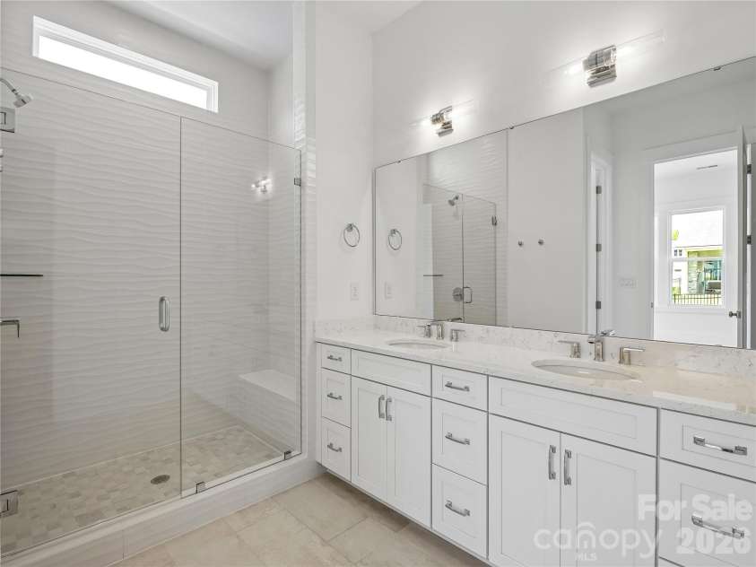 5321 Mint Harbor Way, Charlotte, NC 28269.  MLS# CAR4304757, YatesRealty ID 13042. Primary Bathroom