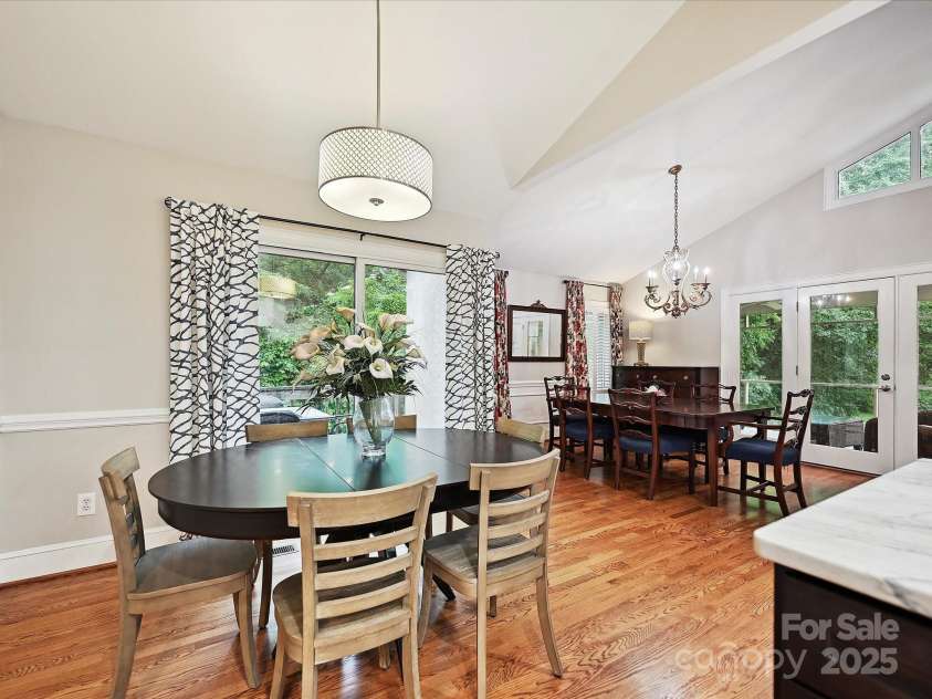 6647 Gaywind Drive, Charlotte, NC 28226.  MLS# CAR4258160, YatesRealty ID 13042. 