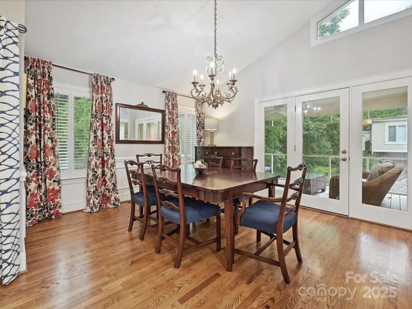 6647 Gaywind Drive, Charlotte, NC 28226.  MLS# CAR4258160, YatesRealty ID 13042. 