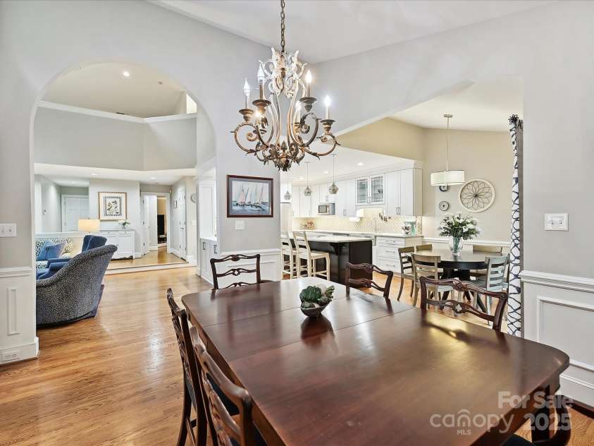 6647 Gaywind Drive, Charlotte, NC 28226.  MLS# CAR4258160, YatesRealty ID 13042. 
