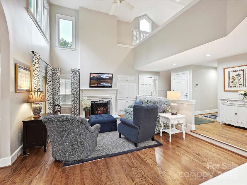 6647 Gaywind Drive, Charlotte, NC 28226.  MLS# CAR4258160, YatesRealty ID 13042. 