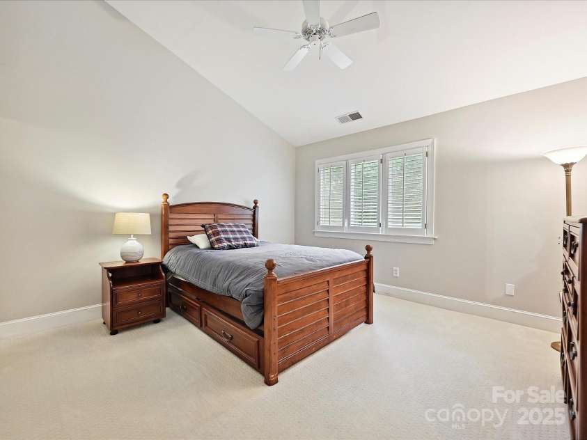 6647 Gaywind Drive, Charlotte, NC 28226.  MLS# CAR4258160, YatesRealty ID 13042. 