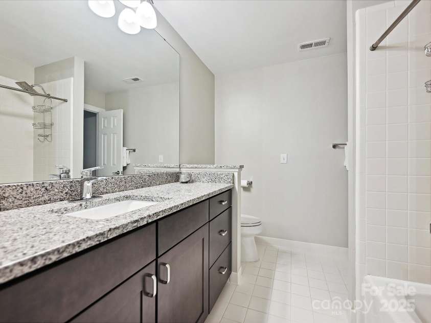 6647 Gaywind Drive, Charlotte, NC 28226.  MLS# CAR4258160, YatesRealty ID 13042. 