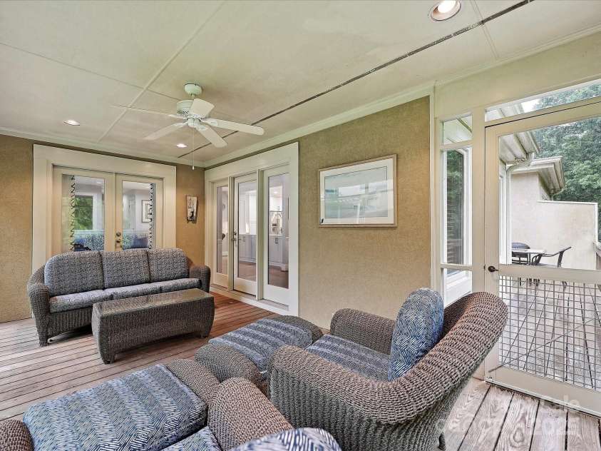 6647 Gaywind Drive, Charlotte, NC 28226.  MLS# CAR4258160, YatesRealty ID 13042. 