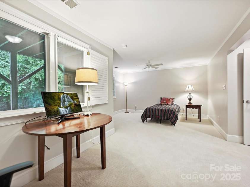 6647 Gaywind Drive, Charlotte, NC 28226.  MLS# CAR4258160, YatesRealty ID 13042. 